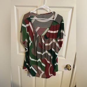 4x Green and Red light weight worthington women’s shirt